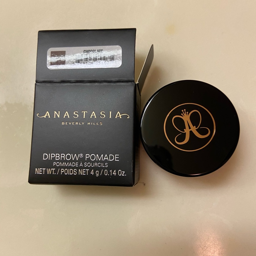 Anastasia Dipbrow Pomade in Chocolate. Brand New